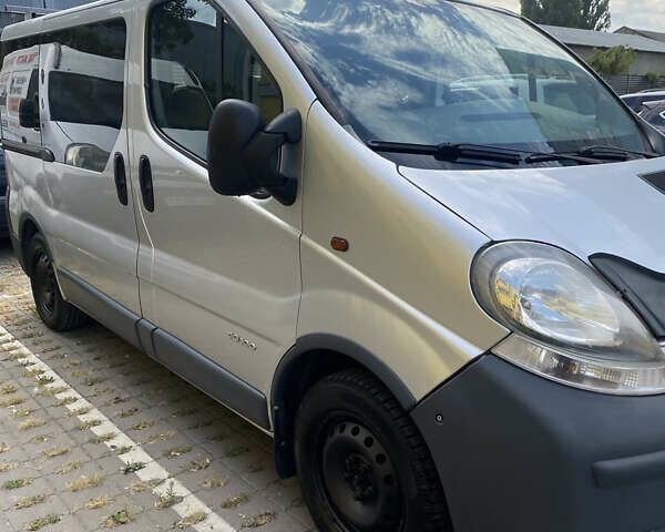 Серый Ниссан Примастар, объемом двигателя 1.9 л и пробегом 490 тыс. км за 5350 $, фото 3 на Automoto.ua