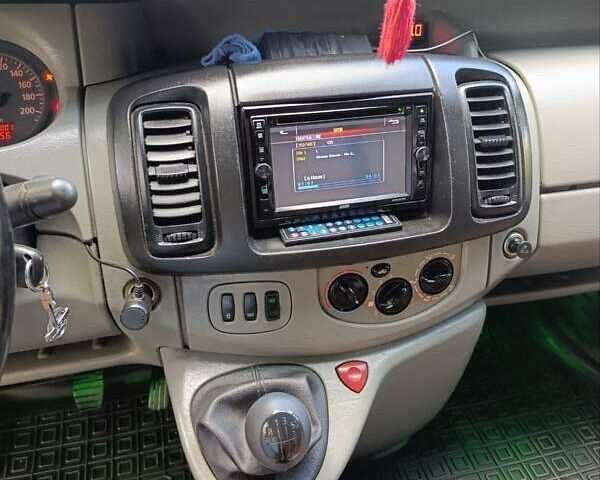 Серый Ниссан Примастар, объемом двигателя 2.46 л и пробегом 340 тыс. км за 7300 $, фото 10 на Automoto.ua