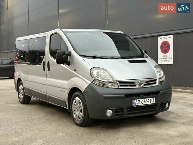 Серый Ниссан Примастар, объемом двигателя 2.5 л и пробегом 285 тыс. км за 7350 $, фото 7 на Automoto.ua