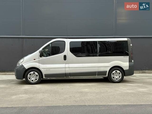 Серый Ниссан Примастар, объемом двигателя 2.5 л и пробегом 285 тыс. км за 7350 $, фото 10 на Automoto.ua