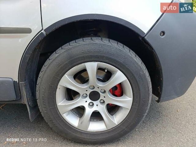 Серый Ниссан Примастар, объемом двигателя 2.46 л и пробегом 340 тыс. км за 7300 $, фото 16 на Automoto.ua