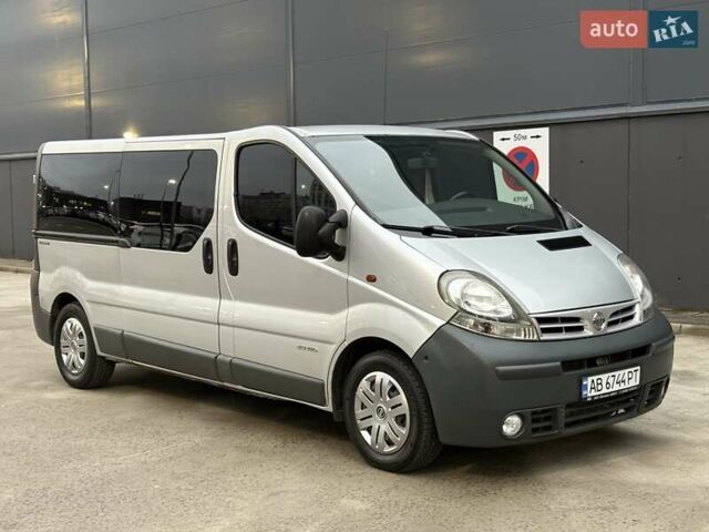 Серый Ниссан Примастар, объемом двигателя 2.5 л и пробегом 285 тыс. км за 7350 $, фото 13 на Automoto.ua