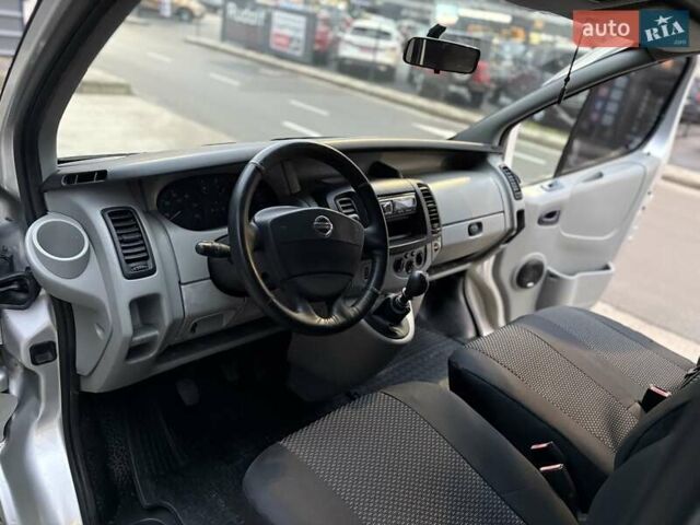 Серый Ниссан Примастар, объемом двигателя 2.5 л и пробегом 285 тыс. км за 7350 $, фото 20 на Automoto.ua