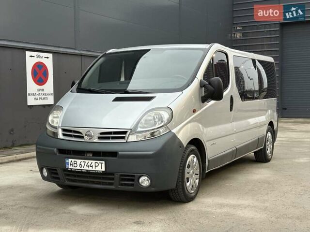 Серый Ниссан Примастар, объемом двигателя 2.5 л и пробегом 285 тыс. км за 7350 $, фото 4 на Automoto.ua