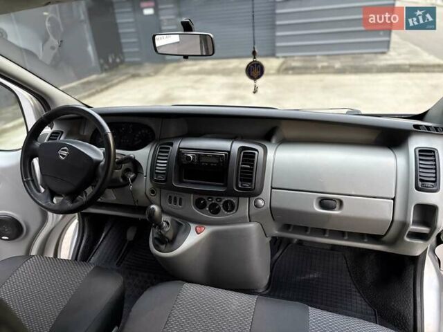 Серый Ниссан Примастар, объемом двигателя 2.5 л и пробегом 285 тыс. км за 7350 $, фото 15 на Automoto.ua