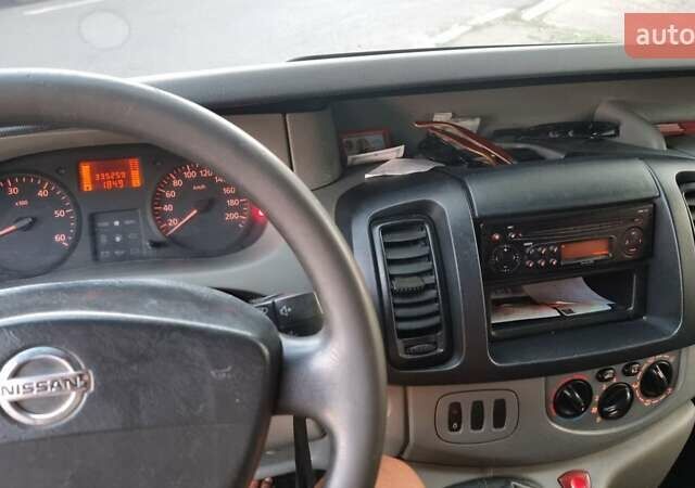 Серый Ниссан Примастар, объемом двигателя 1.9 л и пробегом 300 тыс. км за 8900 $, фото 16 на Automoto.ua