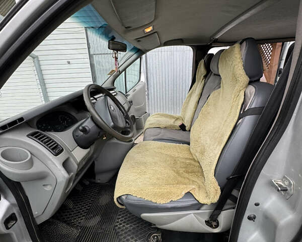 Серый Ниссан Примастар, объемом двигателя 1.87 л и пробегом 266 тыс. км за 8100 $, фото 18 на Automoto.ua