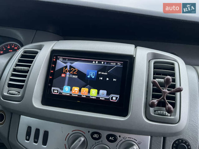 Серый Ниссан Примастар, объемом двигателя 2.5 л и пробегом 237 тыс. км за 9700 $, фото 39 на Automoto.ua