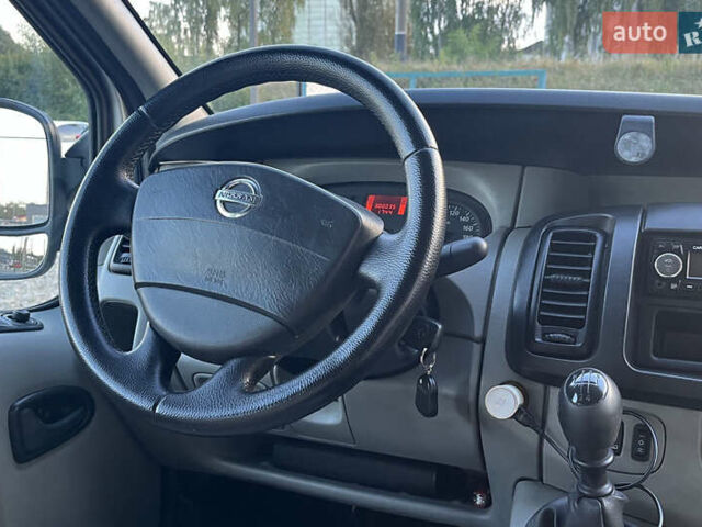 Серый Ниссан Примастар, объемом двигателя 1.87 л и пробегом 300 тыс. км за 7999 $, фото 15 на Automoto.ua