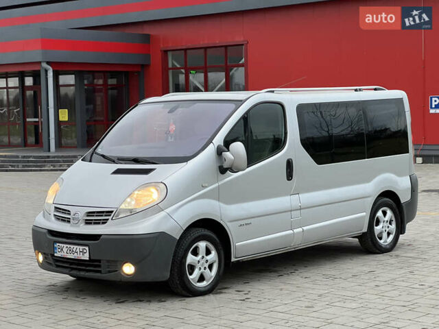 Серый Ниссан Примастар, объемом двигателя 2.5 л и пробегом 237 тыс. км за 9700 $, фото 2 на Automoto.ua