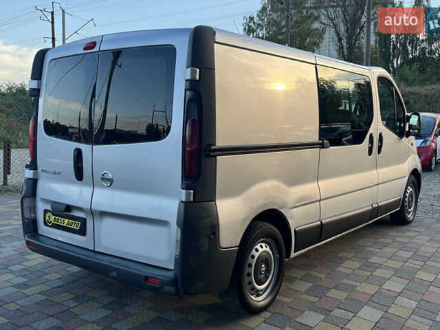 Серый Ниссан Примастар, объемом двигателя 1.87 л и пробегом 300 тыс. км за 7999 $, фото 6 на Automoto.ua