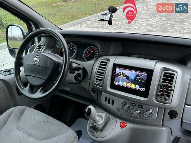 Серый Ниссан Примастар, объемом двигателя 2.5 л и пробегом 237 тыс. км за 9700 $, фото 38 на Automoto.ua