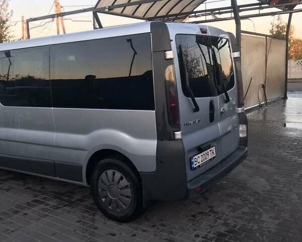 Сірий Ніссан Прімастар, об'ємом двигуна 2.5 л та пробігом 430 тис. км за 8800 $, фото 7 на Automoto.ua