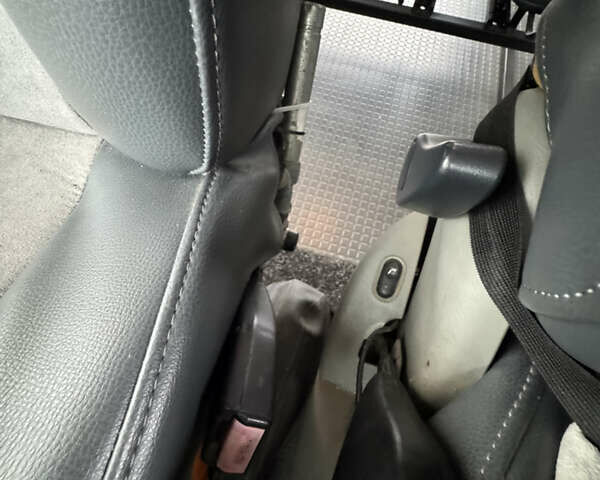 Серый Ниссан Примастар, объемом двигателя 1.87 л и пробегом 266 тыс. км за 8100 $, фото 20 на Automoto.ua