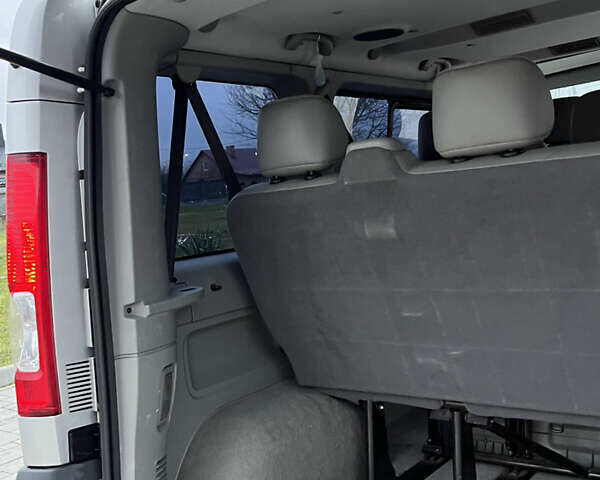 Серый Ниссан Примастар, объемом двигателя 2.5 л и пробегом 237 тыс. км за 9700 $, фото 58 на Automoto.ua