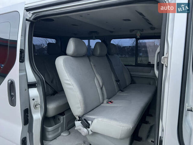 Серый Ниссан Примастар, объемом двигателя 2.5 л и пробегом 237 тыс. км за 9700 $, фото 50 на Automoto.ua