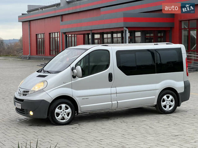 Серый Ниссан Примастар, объемом двигателя 2.5 л и пробегом 237 тыс. км за 9700 $, фото 5 на Automoto.ua