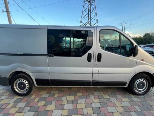 Серый Ниссан Примастар, объемом двигателя 1.9 л и пробегом 300 тыс. км за 7680 $, фото 7 на Automoto.ua