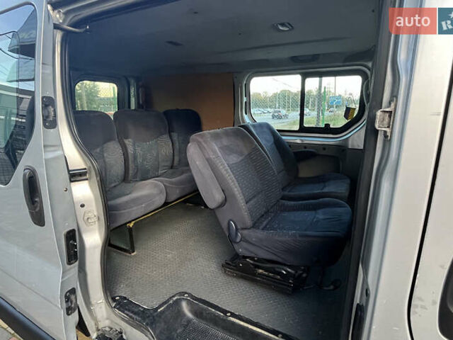 Серый Ниссан Примастар, объемом двигателя 1.87 л и пробегом 300 тыс. км за 7999 $, фото 21 на Automoto.ua