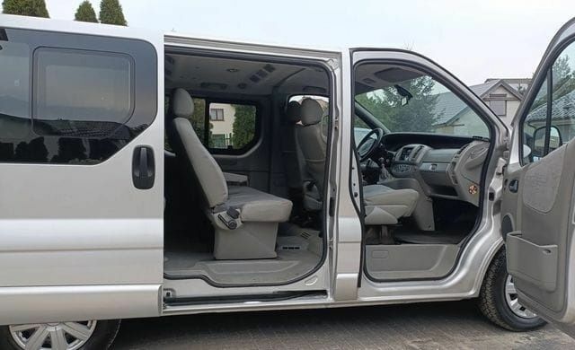 Серый Ниссан Примастар, объемом двигателя 2.5 л и пробегом 260 тыс. км за 6900 $, фото 2 на Automoto.ua