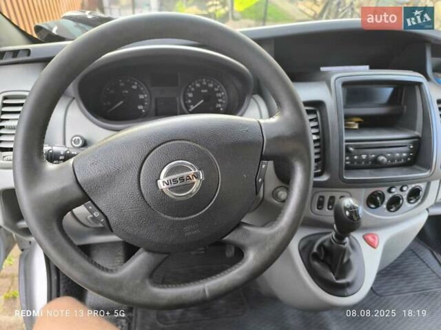 Серый Ниссан Примастар, объемом двигателя 2 л и пробегом 280 тыс. км за 11000 $, фото 13 на Automoto.ua