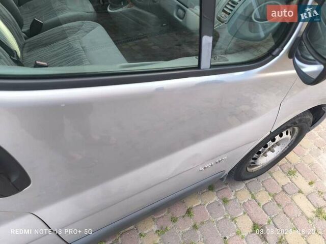 Серый Ниссан Примастар, объемом двигателя 2 л и пробегом 280 тыс. км за 11000 $, фото 16 на Automoto.ua