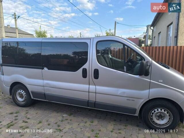 Серый Ниссан Примастар, объемом двигателя 2 л и пробегом 280 тыс. км за 11000 $, фото 3 на Automoto.ua