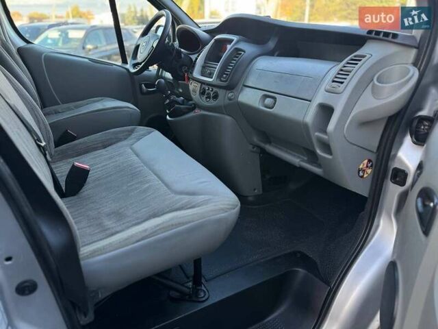 Сірий Ніссан Прімастар, об'ємом двигуна 2 л та пробігом 342 тис. км за 15300 $, фото 30 на Automoto.ua