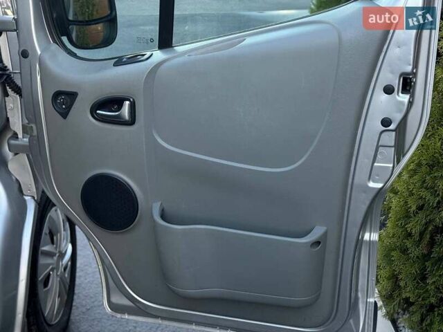 Сірий Ніссан Прімастар, об'ємом двигуна 2 л та пробігом 342 тис. км за 15300 $, фото 29 на Automoto.ua