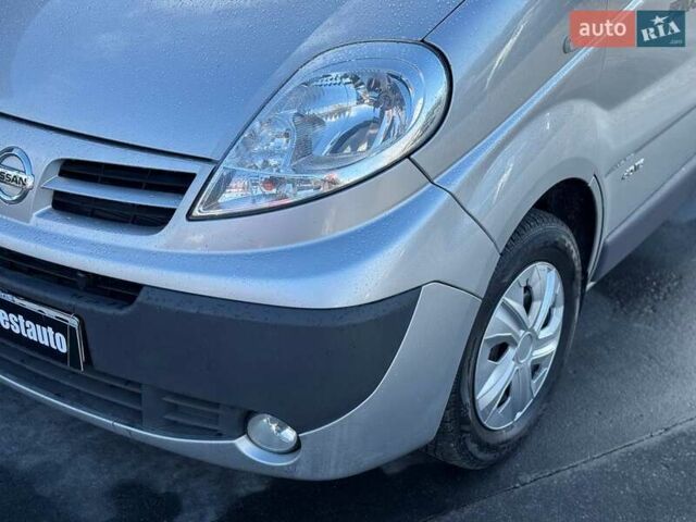 Сірий Ніссан Прімастар, об'ємом двигуна 2 л та пробігом 342 тис. км за 15300 $, фото 3 на Automoto.ua