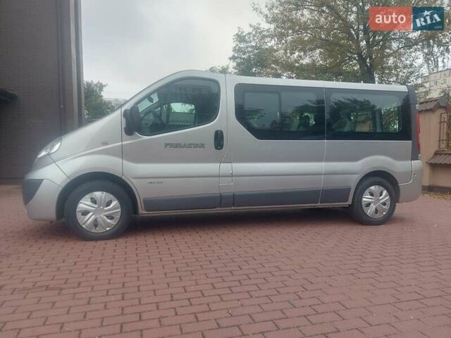 Сірий Ніссан Прімастар, об'ємом двигуна 2 л та пробігом 218 тис. км за 15300 $, фото 2 на Automoto.ua