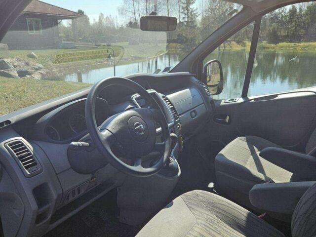 Серый Ниссан Примастар, объемом двигателя 2 л и пробегом 200 тыс. км за 7900 $, фото 13 на Automoto.ua