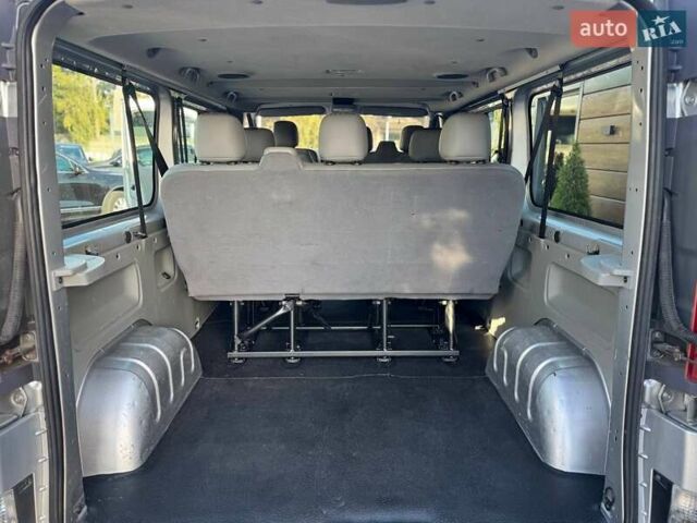 Сірий Ніссан Прімастар, об'ємом двигуна 2 л та пробігом 342 тис. км за 15300 $, фото 37 на Automoto.ua