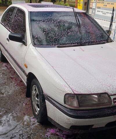 Білий Ніссан Прімера, об'ємом двигуна 1.6 л та пробігом 322 тис. км за 1700 $, фото 7 на Automoto.ua