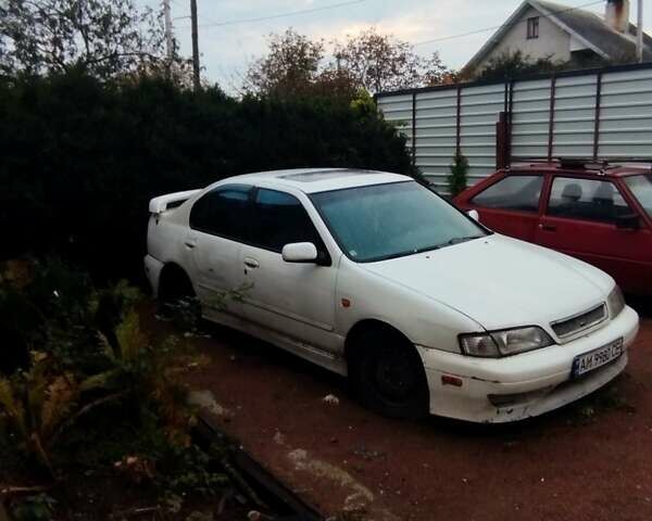 Белый Ниссан Примера, объемом двигателя 2 л и пробегом 250 тыс. км за 592 $, фото 7 на Automoto.ua