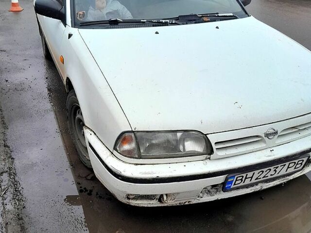 Белый Ниссан Примера, объемом двигателя 2 л и пробегом 0 тыс. км за 1110 $, фото 1 на Automoto.ua