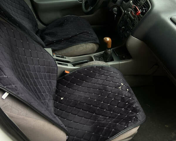 Ниссан Примера 2000 в Киеве на Automoto.ua Белый Ниссан Примера, объемом двигателя 2 л и пробегом 300 тыс. км за 2500 $, фото 4 на Automoto.ua