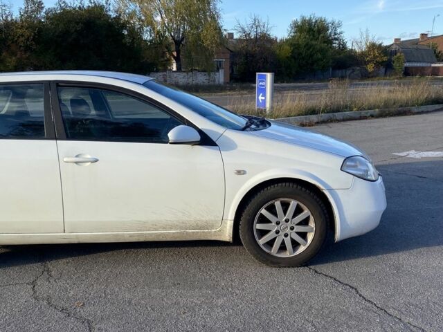 Белый Ниссан Примера, объемом двигателя 1.8 л и пробегом 311 тыс. км за 3200 $, фото 3 на Automoto.ua