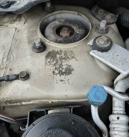 Бежевый Ниссан Примера, объемом двигателя 2 л и пробегом 300 тыс. км за 3000 $, фото 18 на Automoto.ua