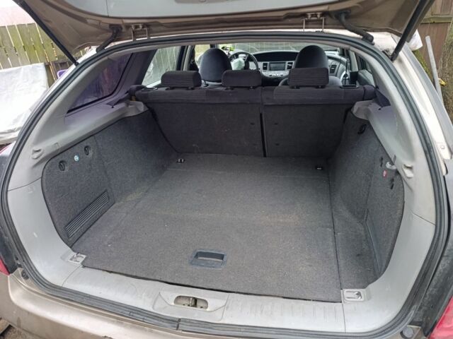 Бежевый Ниссан Примера, объемом двигателя 2 л и пробегом 300 тыс. км за 1500 $, фото 1 на Automoto.ua