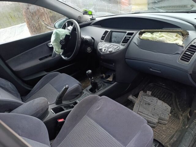 Бежевый Ниссан Примера, объемом двигателя 2 л и пробегом 300 тыс. км за 1500 $, фото 2 на Automoto.ua