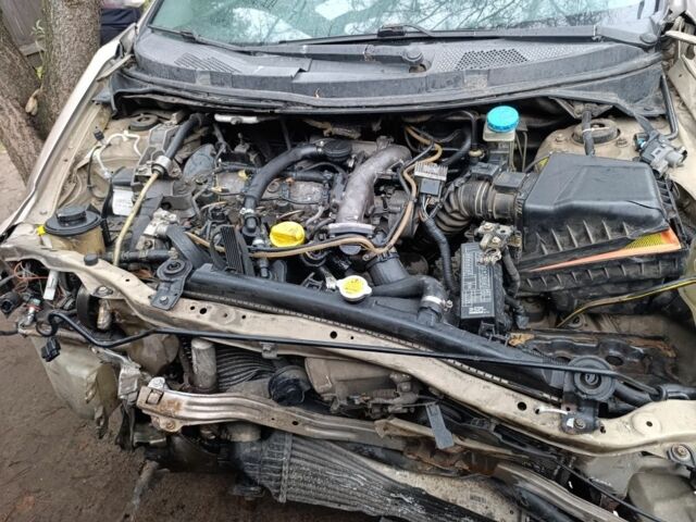 Бежевый Ниссан Примера, объемом двигателя 2 л и пробегом 300 тыс. км за 1500 $, фото 4 на Automoto.ua