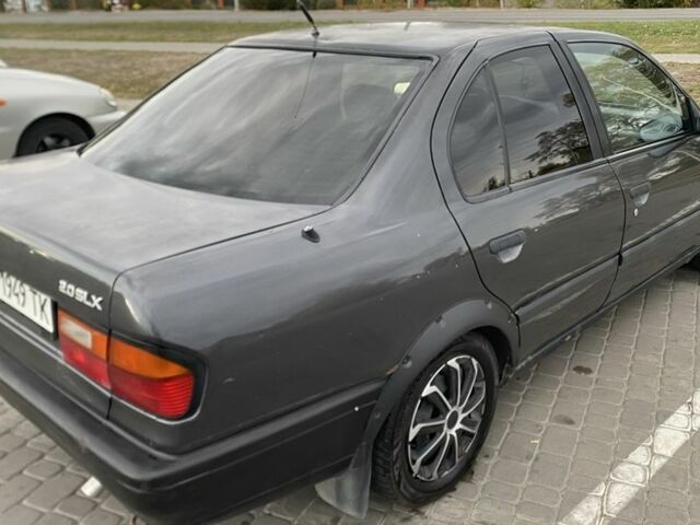 Чорний Ніссан Прімера, об'ємом двигуна 2 л та пробігом 430 тис. км за 1600 $, фото 4 на Automoto.ua