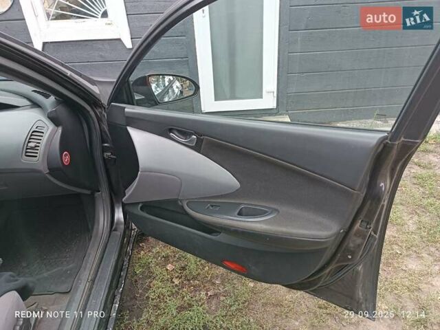 Черный Ниссан Примера, объемом двигателя 1.8 л и пробегом 509 тыс. км за 1500 $, фото 3 на Automoto.ua