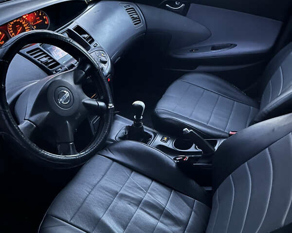 Черный Ниссан Примера, объемом двигателя 2.2 л и пробегом 316 тыс. км за 2350 $, фото 11 на Automoto.ua