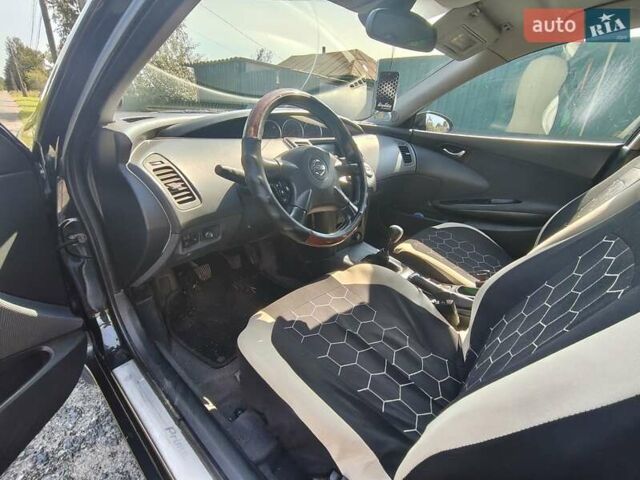 Черный Ниссан Примера, объемом двигателя 1.6 л и пробегом 355 тыс. км за 3500 $, фото 8 на Automoto.ua