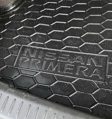 Черный Ниссан Примера, объемом двигателя 1.8 л и пробегом 240 тыс. км за 3100 $, фото 16 на Automoto.ua