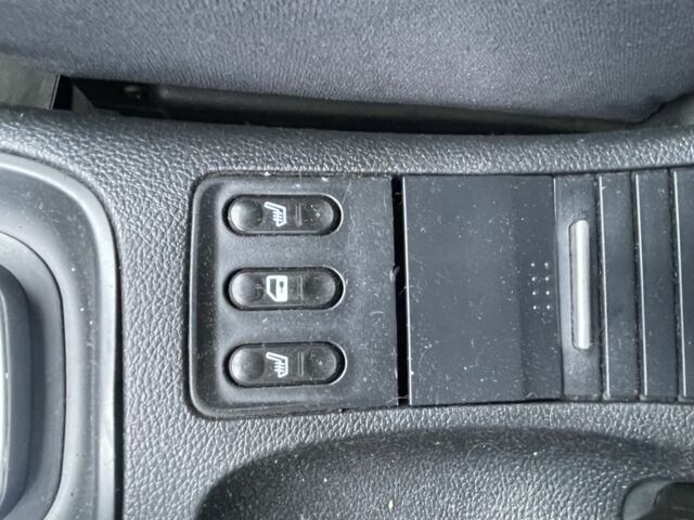 Черный Ниссан Примера, объемом двигателя 2 л и пробегом 186 тыс. км за 3500 $, фото 19 на Automoto.ua