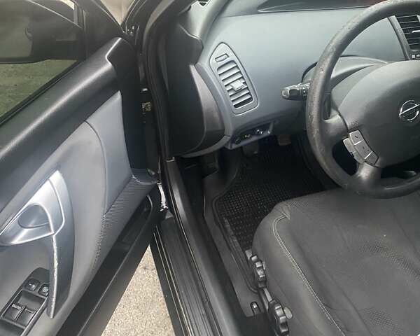 Черный Ниссан Примера, объемом двигателя 1.6 л и пробегом 260 тыс. км за 4100 $, фото 5 на Automoto.ua