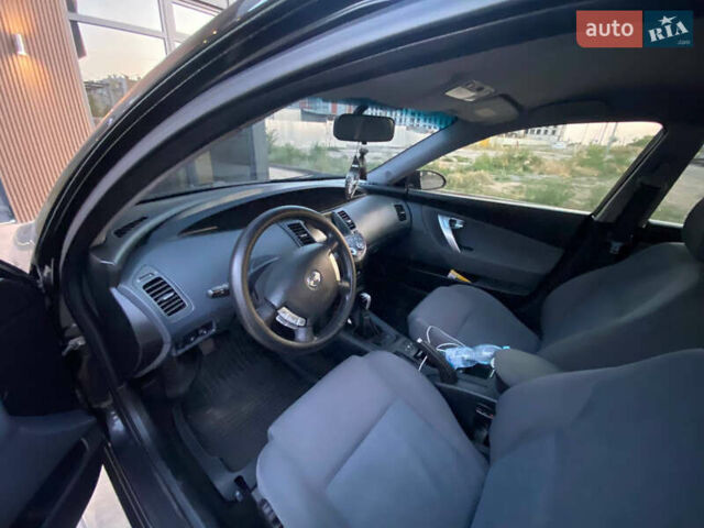 Черный Ниссан Примера, объемом двигателя 1.6 л и пробегом 150 тыс. км за 4200 $, фото 10 на Automoto.ua